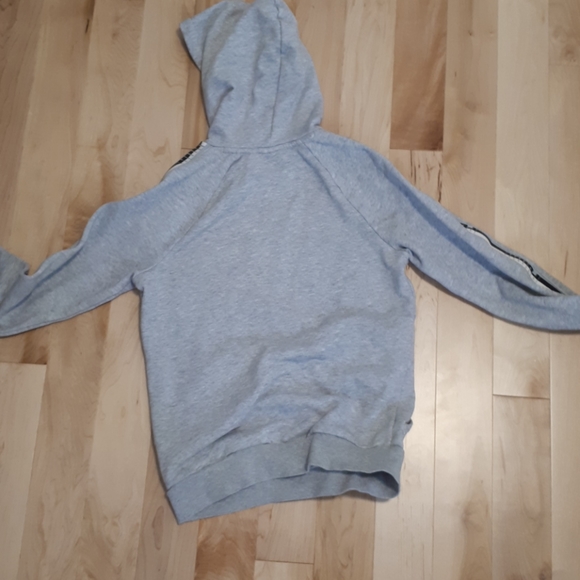 Puma hoodie - Picture 2 of 3